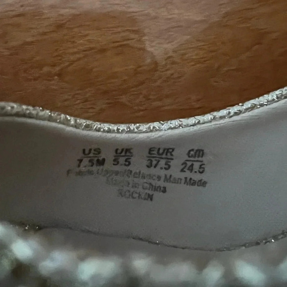 Fergalicious by Fergie Sparkle Gold Pump High Heel  Shoes w/ Matching Clutch 7.5 - Picture 8 of 13